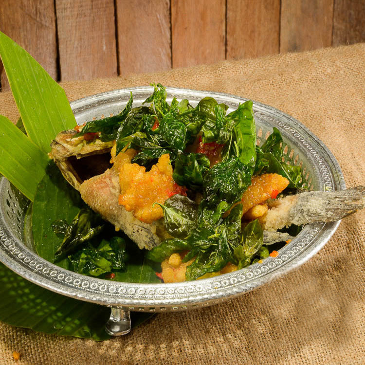 Stir Fried Fish w Holy Basil